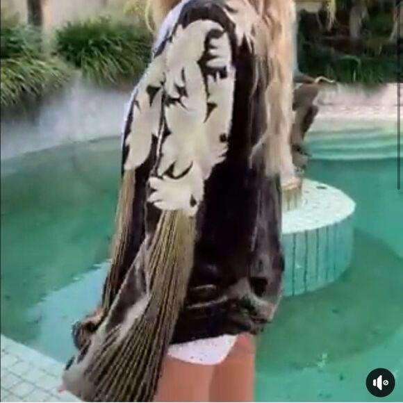 RARE Chasing Unicorns Movin’ Moving On Up Silk Velvet Jacket Olive Green Large - Picture 3 of 14